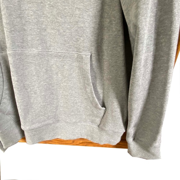 Tommy Hilfiger Gray Sweatshirt Size Large - Picture 4 of 6